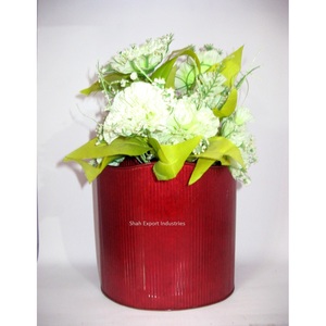 Jardinière de fleurs en métal de style vintage avec poignée seaux finis rouges pour la décoration de la maison et du jardin Jardinières élégantes - Product Image 2