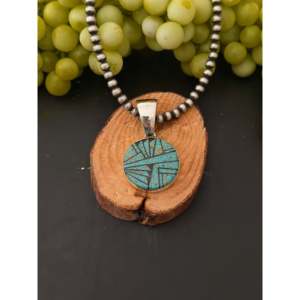 Pendentif en turquoise fait main Navajo avec incrustation multi-pierres et argent sterling - Product Image 1
