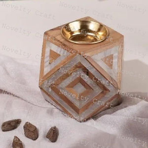 Brûleur d'encens Bakhoor de haute qualité en bois avec incrustation de nacre Artisanat de nouveauté pour le culte Produit cadeau unique - Product Image 3