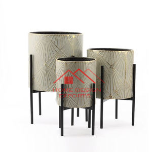 2025 Design New Arrival <b>Metal</b> Flower <b>Planter</b> for Home Restaurant Indoor <b>Outdoor</b> Decor Garden Flower <b>Planters</b> Manufacture - Product Image 1