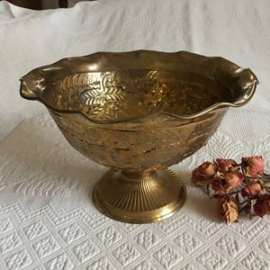 Bol de service en métal Ustensiles de cuisine Bol de vaisselle multi-usages au prix de gros Fabriqué en Inde Cadeaux de pendaison de crémaillère par KHOOSI - Product Image 1