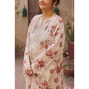 DN-62009 Traje de Muselina Estampado y Bordado de 3 Piezas con Dupatta Translúcida Bordada, Tallas XS a 6XL Disponibles para Eventos Diurnos - Product Image 2