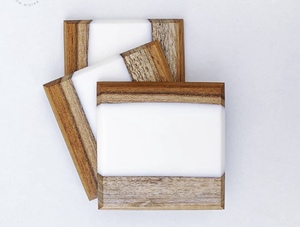 Juego de posavasos de forma cuadrada de madera y resina de nuevo diseño más vendido Hogar y utensilios de cocina Posavasos de nuevo estilo personalizados usados - Product Image 2