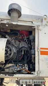 Fraiseuse Wirtgen W2000 avec pompe, capacité de 2000 tonnes/heure, puissance de 447 kW, équipement de réparation routière - Product Image 4