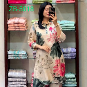 Nouveau concepteur de haut en soie Pent Set pour Party Wear - Product Image 2