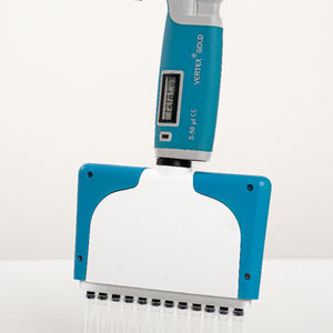 เวอร์เท็กซ์สีทอง12แชนเนล, ปิเปตวัสดุ ABS สามารถออโต้คลาฟได้4หลัก ISO9001กลไกการล็อกปริมาตรต้านทานรังสียูวี - Product Image 4