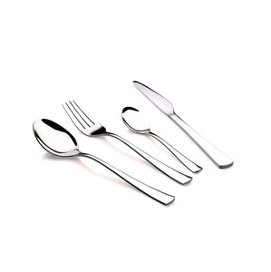 Ensemble de couverts élégant en acier inoxydable avec poignée royale plaquée argent pour les ensembles de couverts de vaisselle de maison et de restaurant - Product Image 2