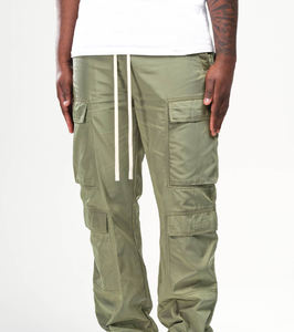 Pantalon cargo décontracté à double poche en nylon de haute qualité avec logo personnalisé en gros customisation pantalon cargo tissé coupe ajustée avec pantalon extensible pour hommes - Product Image 5