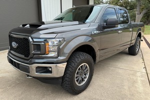 Ford F-150 XLT 4x4 Super-Crew 2018 Usada en Buen Estado - Product Image 6