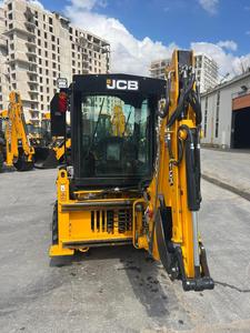 Mini Cargadora Frontal JCB 1CX Diésel de 49 HP con Capacidad de 4262 kg, Capacidad de Carga de 600 kg, Sistema Hidráulico de 100 L/min y Alto Momento de Carga - Product Image 6