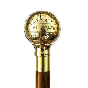 Bastón de madera plegable de estilo moderno con mango de latón Diseño abstracto para ocasiones de simpatía - Product Image 5