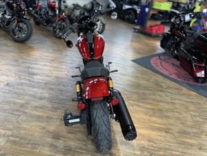 SUPER 2025 IndiIan Moto 101 Scout Sunset Rouge Métallique avec Graphiques - Product Image 4