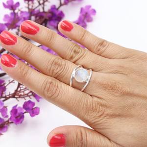 Sólido 925 plata esterlina plateado Natural Arco Iris piedra lunar banda bisel ajuste 7x9mm anillo hecho a mano joyería de moda para mujeres - Product Image 5