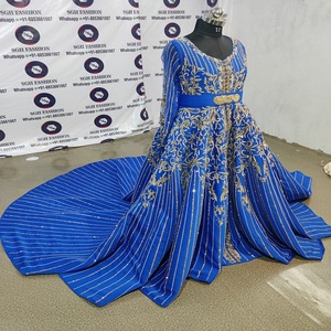 Caftan marocain Majestic-Vêtements et accessoires traditionnels musulmans brodés d'or - Product Image 2