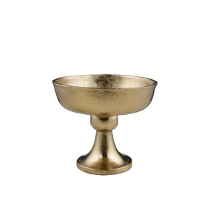 Bol de service élégant plaqué or, grand modèle en métal, plat de luxe pour la nourriture, parfait pour les dîners à domicile, les mariages et les événements - Product Image 5