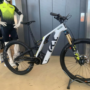 La mejor calidad Compre 2025-2026 Mountain Cross MC6 Bicicleta de montaña eléctrica Lista para exportar a todo el mundo - Product Image 1