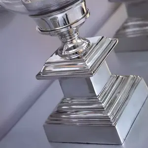 เชิงเทียนทรงกลมหรูหราเชิงเทียนโลหะแบบทันสมัยสำหรับตกแต่งบ้าน - Product Image 3