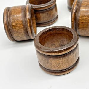 Anneaux de serviette en bois antiques Tendance Rectangle Incroyable Porte-serviettes en bois Naturel Couleur différente Rond de serviette en bois - Product Image 1