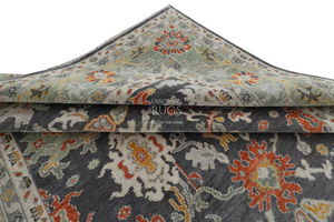 Tapis artisanal de style persan fait main avec de riches motifs floraux et une finition brodée décorative pour la décoration du sol - Product Image 2