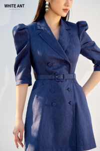 Robes élégantes écologiques à col à revers bleu avec ceinture Robes jacquard en coton biologique pour femme Décor élégant à boutons - Product Image 3