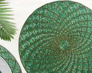 Sets de table perlés avec motif floral personnalisé pour la décoration de table lors de fêtes de Noël, rouge et vert - Product Image 2