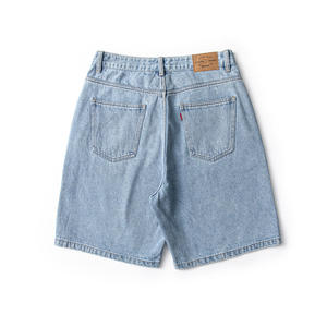 กางเกงขาสั้นผ้ายีนส์ทรงหลวมลำลองธรรมดาสำหรับผู้ชายสำหรับฤดูร้อนสไตล์วินเทจปักกระดุมกลางแสงฟอกสีเข้มเน้นเน้นเน้นเพชร - Product Image 3