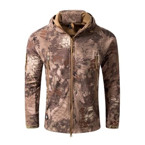 Diseño de logotipo personalizado invierno al aire libre camuflaje hombres transpirable impermeable Softshell chaquetas de los hombres - Product Image 1