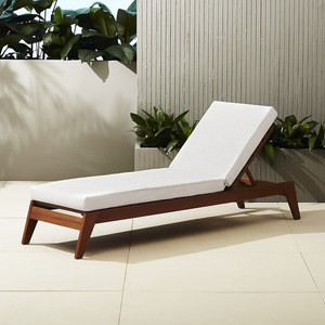 Chaise longue en teck pour extérieur avec coussin, fabriquée en Indonésie - Product Image 2