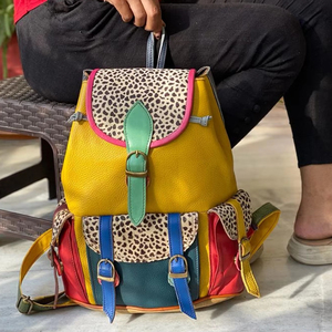 Sac à dos en cuir de vache avec fourrure animale - Product Image 5