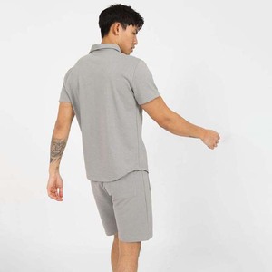 Polo con cremallera para hombre, nuevo diseño OEM con tela transpirable, perfecto para ropa informal, polos de golf y algodón de talla grande - Product Image 2