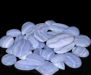 พลอยอาเกตลูกไม้สีฟ้าธรรมชาติพร้อมแถบสีฟ้าอ่อนสงบเงียบสำหรับทำเครื่องประดับคริสตัลบำบัดและใช้ตกแต่ง - Product Image 2