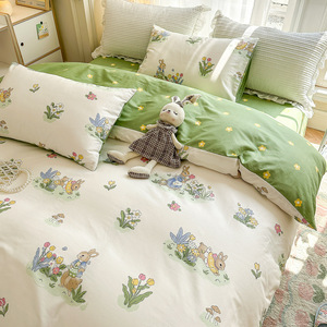 Ensemble <span class=keywords><strong>de</strong></span> quatre pièces en coton avec design avec logo personnalisé OEM Drap <span class=keywords><strong>de</strong></span> lit et housses <span class=keywords><strong>de</strong></span> <span class=keywords><strong>couette</strong></span> haut <span class=keywords><strong>de</strong></span> gamme 1.5 coton Ensemble <span class=keywords><strong>de</strong></span> literie pour dormir nu - Product Image 4