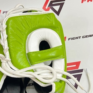 Protège-tête de boxe ouvert blanc et vert tendance 2026, personnalisable avec logo, professionnel, réglable, pour entraînement et sparring - Product Image 4
