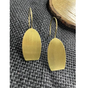 Boucles d'oreilles en métal réglables en Offre Spéciale Bijoux de mode légers pour tenues décontractées et ethniques disponibles au meilleur prix - Product Image 3