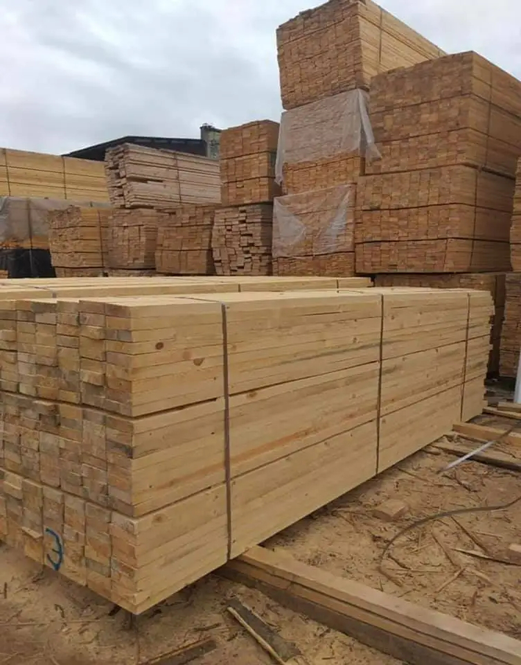 Type S4S Plane Oak Unedged Lumber White Spruce Timber for Outdoor & Kitchen Construction Durable Timber for Outdoor Kitchen Use