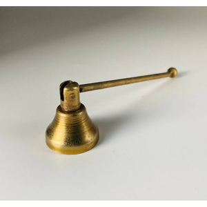 Bougie en laiton Éteignoir Royal Look Style Différent Bougie en laiton Éteignoir Mèche Tondeuse Cloche Bougie Éteignoir - Product Image 1