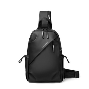 Bolso de hombro para hombre, mochila tipo bandolera, impermeable, informal, para viaje, con puerto USB, para tableta, uso diario - Product Image 4