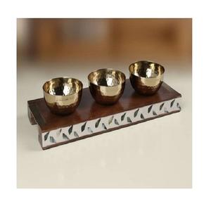 Serveur de noix martelées en métal de la meilleure qualité avec support en bois, taille personnalisée, forme ronde, serveur de fruits secs - Product Image 1