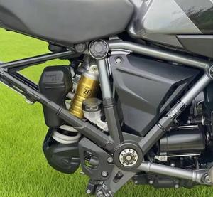 มอเตอร์ไซค์ออฟโรดคุณภาพเยี่ยม BM R-1250 GS Adventure พร้อมเครื่องยนต์ 1254 ซีซี จอแสดงผล TFT เต็มรูปแบบ และระบบเบรก Pro - Product Image 2