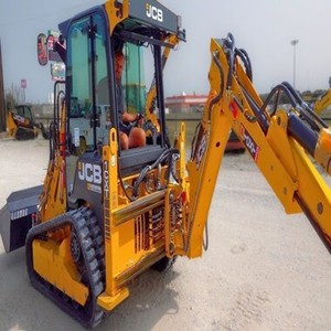 จัดส่งฟรี รถตักล้อยาง JCB 4CX มือสอง ได้รับการรับรองมาตรฐาน EPA และ CE พร้อมกระบอกไฮดรอลิก Eaton มอเตอร์ ปั๊ม เกียร์บ็อกซ์ และ PLC สำหรับขาย - Product Image 3