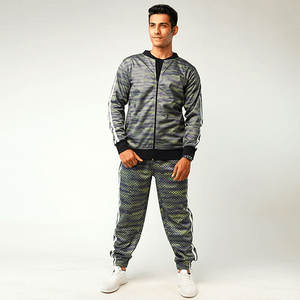 Conjunto Deportivo de Invierno 2026 para Mujer, Talla Grande, 2 Piezas, Chaqueta con Cremallera y Pantalones de Forro Polar de Poliéster, para Uso Casual y Deportivo - Product Image 2