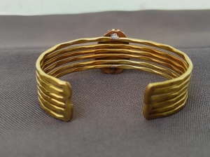 กำไลข้อมือทองเหลืองปรับได้สำหรับผู้หญิงกำไลข้อมือซ้อนกันได้งานแฮนด์เมด - Product Image 4