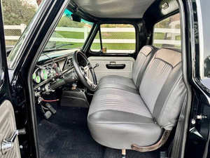 Pick-up F-or-d F-100 d'occasion de 1968, version industrielle OEM - Product Image 4