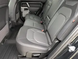 Land Rover Defender 130 X-Dynamic SE 2023, Caja de Cambios Automática Manual, Interior Claro, Asientos de Cuero, R19, Volante a la Izquierda/Derecha, Gasolina - Product Image 6