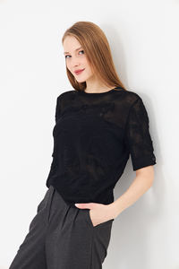 เสื้อถักลูกไม้ลายดอกกุหลาบสำหรับผู้หญิง - เสื้อคอกลมแขนสั้นเนื้อนุ่มพร้อมกระดุมด้านหลัง - เสื้อถักโครเชต์ลายดอกไม้สำหรับฤดูร้อน - Product Image 3