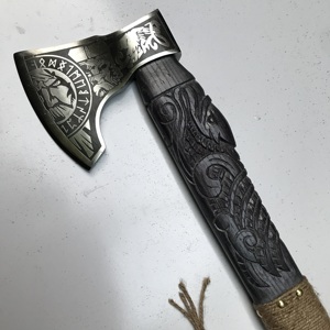 ขายส่งขวานเหล็กดามัสกัสแบบกำหนดเอง OEM ODM ยี่ห้อ PRESTIGE BLADES ด้ามไม้แอช ปลอกหนัง รับผลิตตามสั่ง 1 ปี - Product Image 2