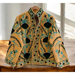 Veste bohème indienne faite à la main en tissu de velours Suzani, broderie colorée, manches longues, mode ethnique d'hiver personnalisable - Product Image 1
