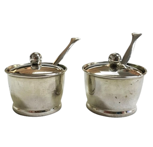 Accessoires de table de cuisine design feuille finie en argent fabriqués à la main bol à poivre salière serveur cave à sel et serveur en métal - Product Image 3