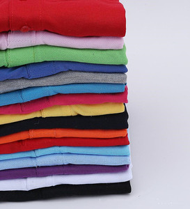 Vente en gros Polo d'équipe de golf pour hommes et femmes Impression personnalisée Logo Polyester doux Coton Perles courtes T-shirts en relief - Product Image 3