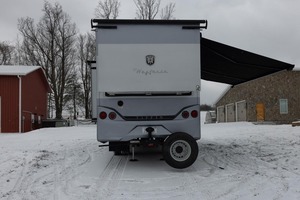 Autocaravana Mercedes-Benz Sprinter 3500XD Tiffin Wayfarer 25QW usada de primera calidad, año 2020, ~12,700 millas, motor Turbodiésel V6. - Product Image 3